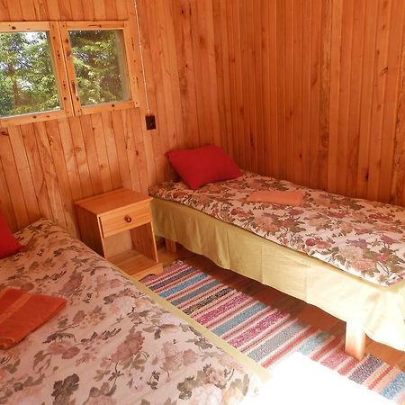 Ala-Laugu Holiday Home Leisi 외부 사진