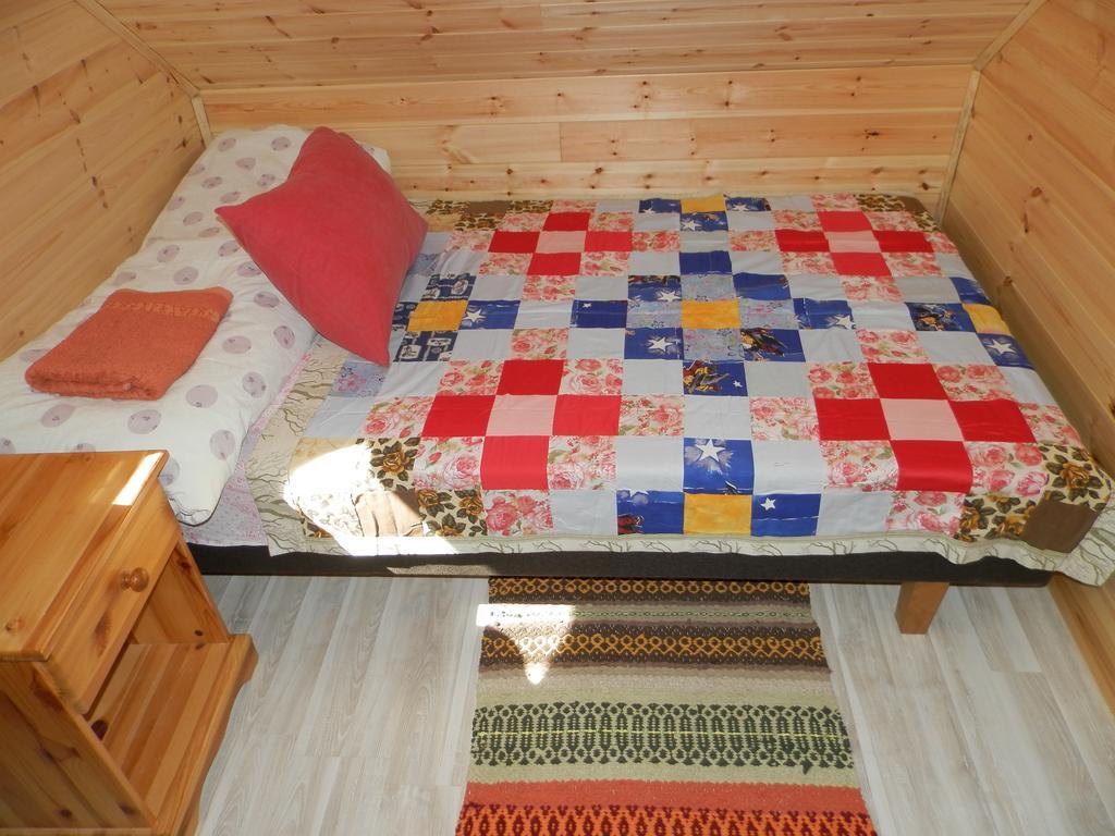 Ala-Laugu Holiday Home Leisi 외부 사진